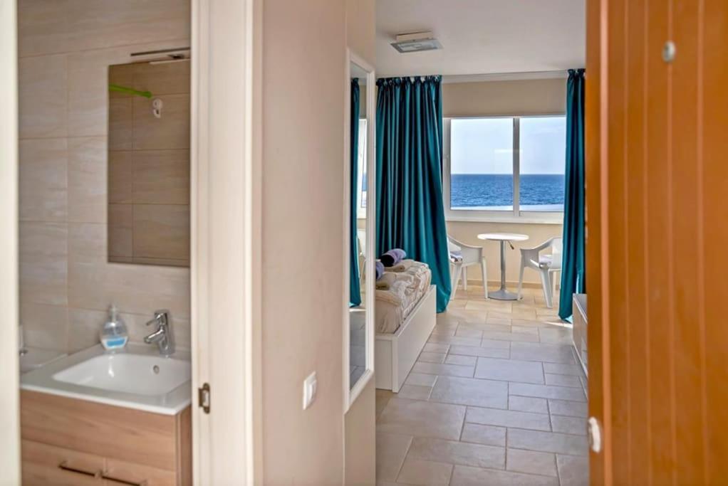 First Line Ocean View Studio Puerto de Santiago  Kültér fotó